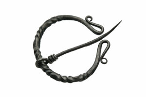 4.5″ TWISTED CLOAK PIN (Pack Of 2)