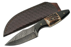 Full Tang Damascus Steel Blade Buffalo Stag Horn Handle 8 inch Hunting Knife